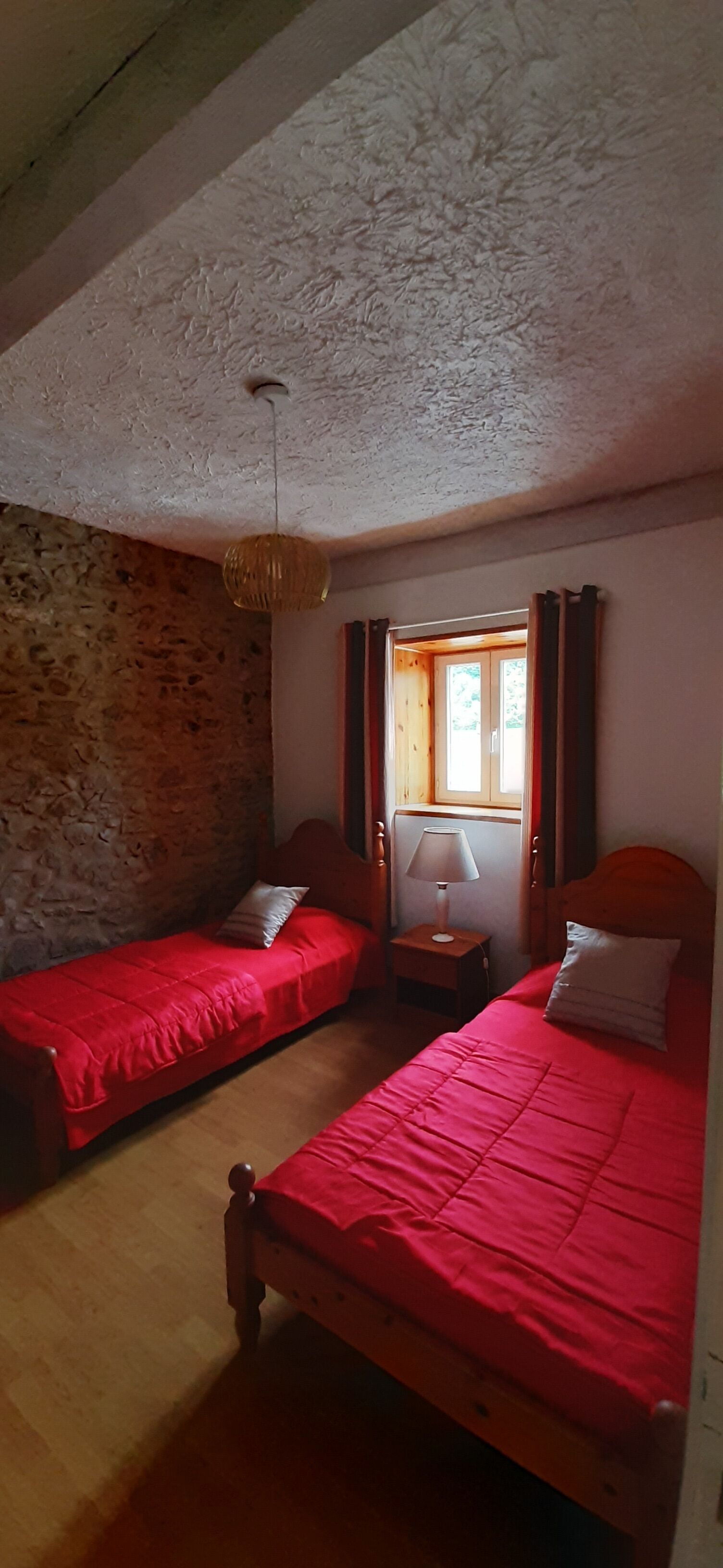 2 Schlafzimmer, Schreibtisch, Bügeleisen/Bügelbrett, kostenloses WLAN