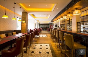 Breakfast, lunch and dinner served