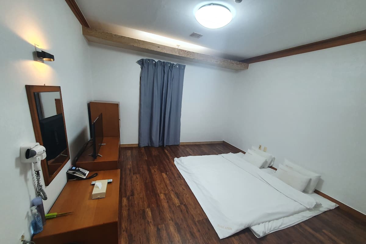 Chambre Standard, 1 chambre (Ondol Type) | Articles gratuits dans le mini-bar, Wi-Fi gratuit, draps fournis