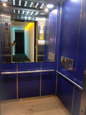 Fahrstuhl