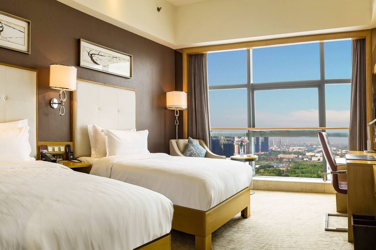 Minibar, in-room safe, desk, soundproofing