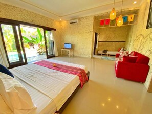 Desk, free WiFi, bed sheets - Baliwid Villa Ubud (Sukawati)