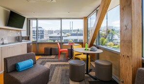 Einzelzimmer, Gemeinschaftsbad | Wohnbereich