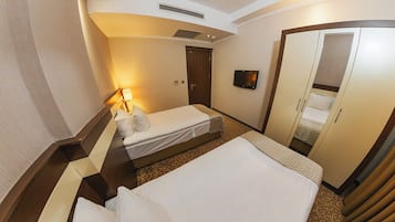 雙人房 | 1 間睡房、迷你吧、房內夾萬、免費 Wi-Fi