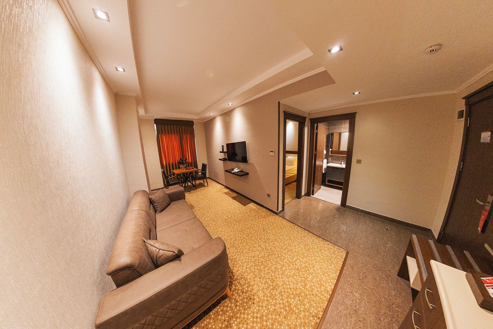 double room | minibar, in-room safe, free wifi