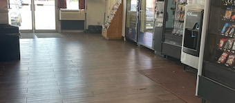 Budgetel Inn & Suites