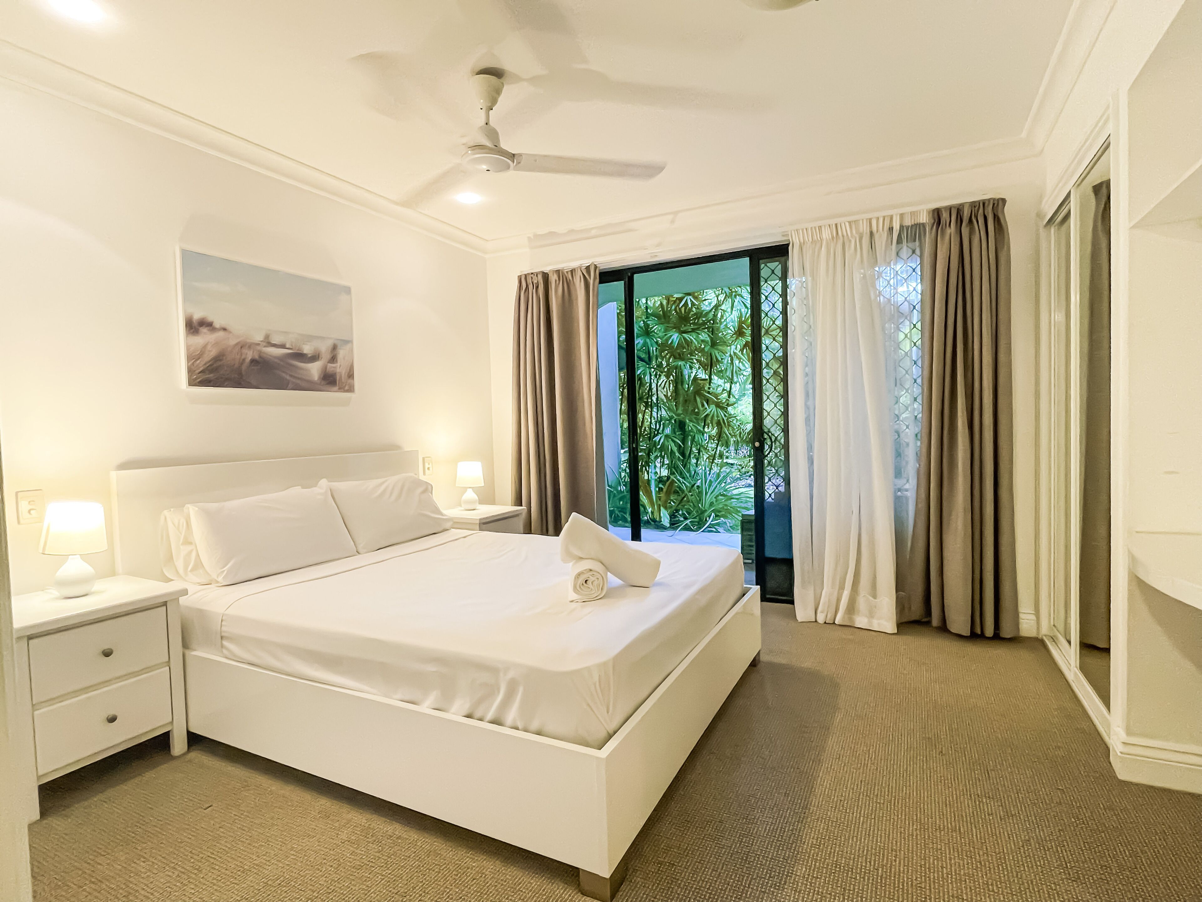 Classic Apartment, 3 Bedrooms | 3 bedrooms, premium bedding, individually decorated