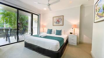 Classic Apartment, 3 Bedrooms, Garden View, Poolside | 3 bedrooms, premium bedding, individually decorated