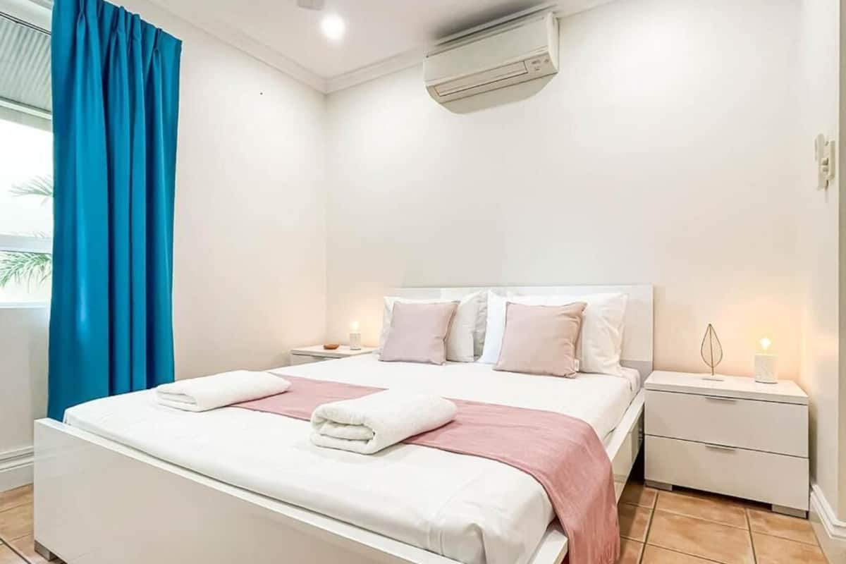 3 bedrooms, premium bedding, iron/ironing board, individually decorated