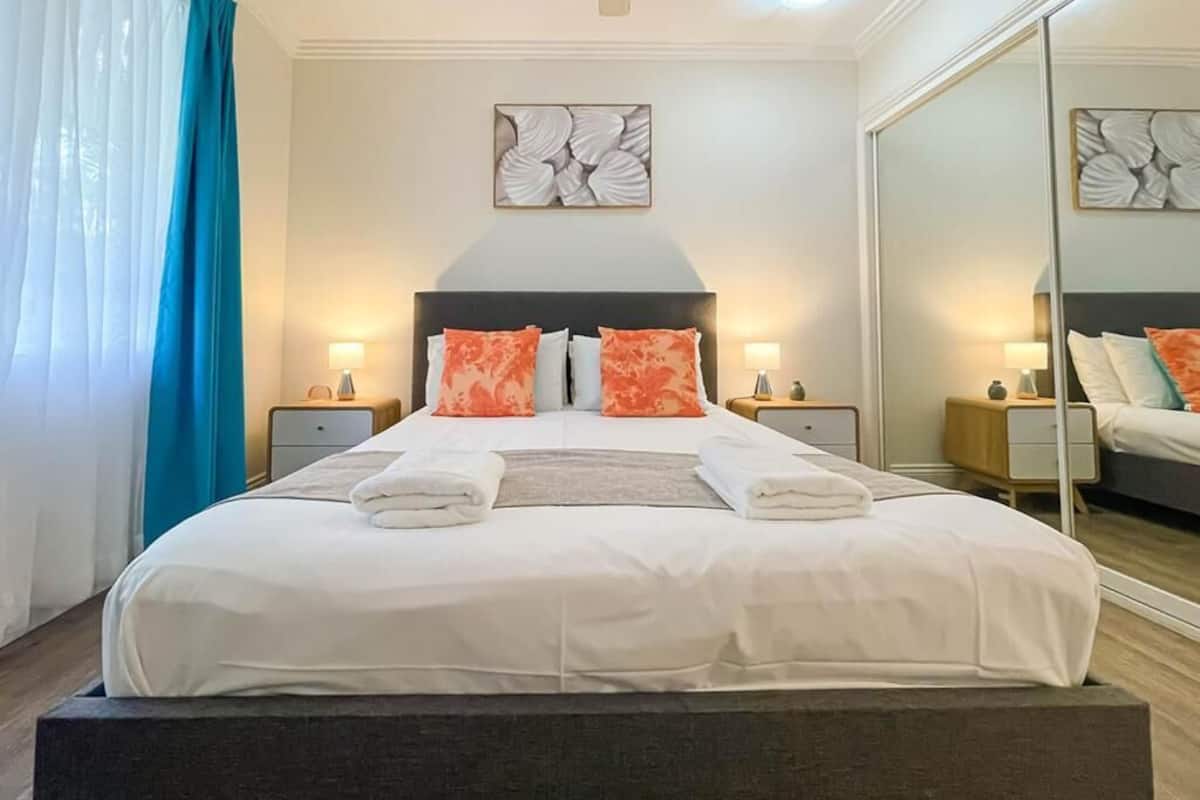 3 bedrooms, premium bedding, iron/ironing board, individually decorated
