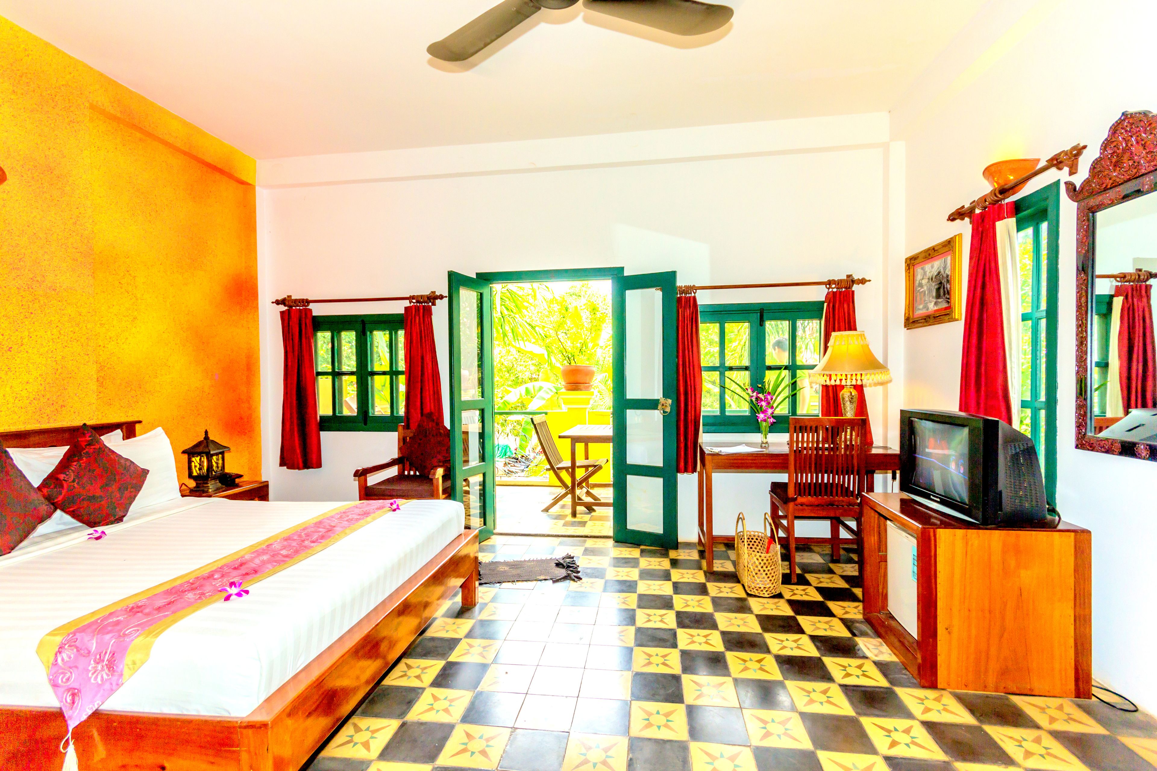 deluxe double room, 1 bedroom, balcony, pool view | view from room