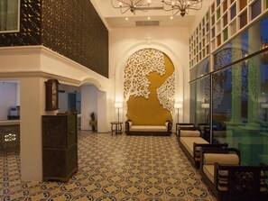 Lobby sitting area - Grand Supicha City Hotel (Phuket)