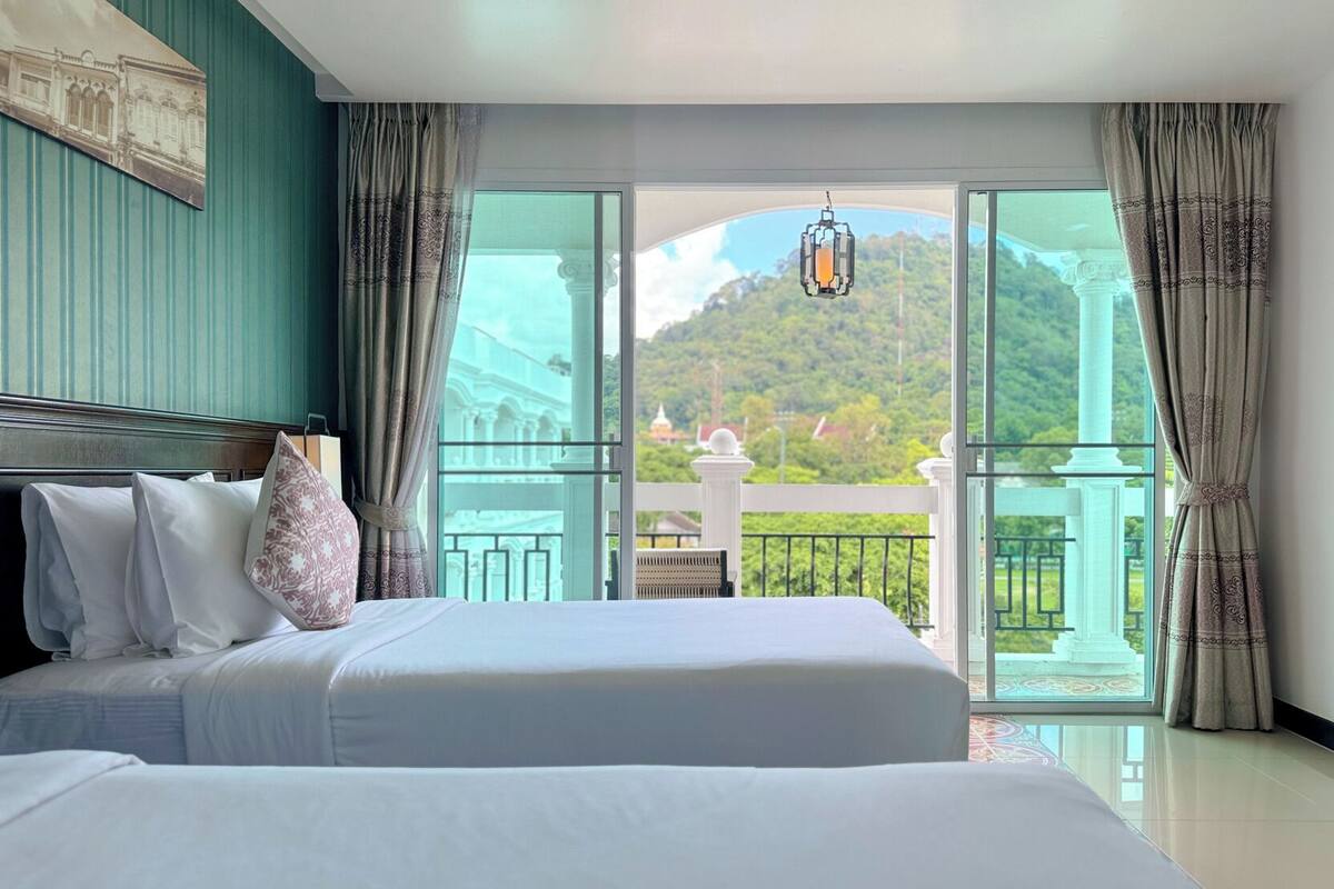 In-room safe, desk, blackout curtains, free WiFi