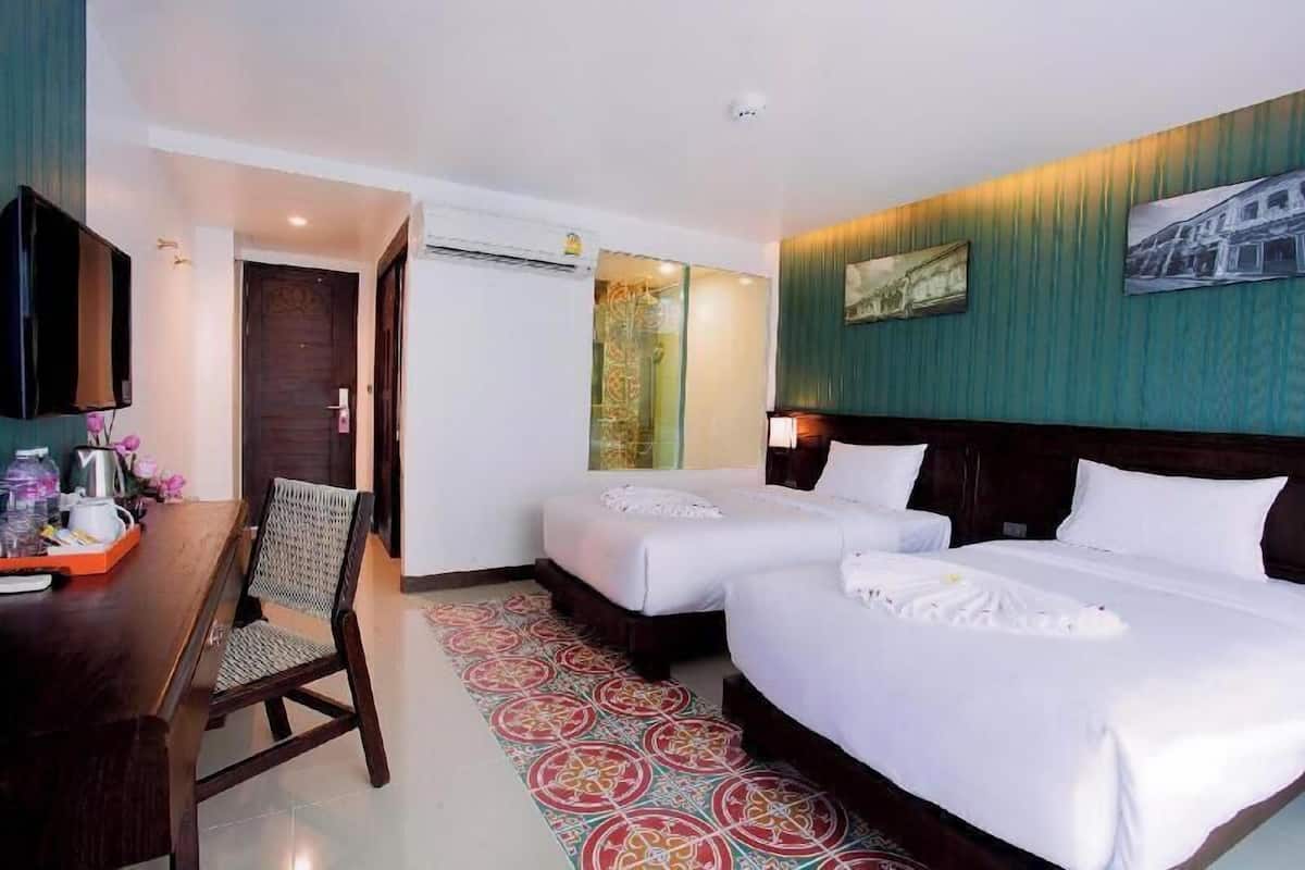 In-room safe, desk, blackout curtains, free WiFi