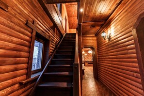 尊爵獨棟房屋, 公園景觀 | 樓梯