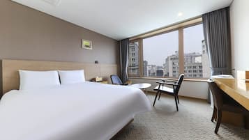 Premier | 1 bedroom, premium bedding, blackout drapes, soundproofing