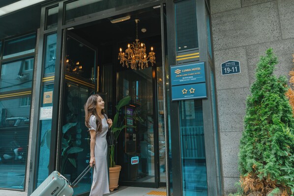 Exterior - Jongno Lumia Tourist Hotel (Seoul)