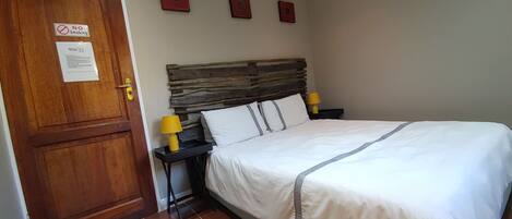 Standard-Doppelzimmer | 5 Schlafzimmer, Pillowtop-Betten, individuell dekoriert