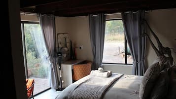 House, 3 Bedrooms | 3 bedrooms, desk, bed sheets