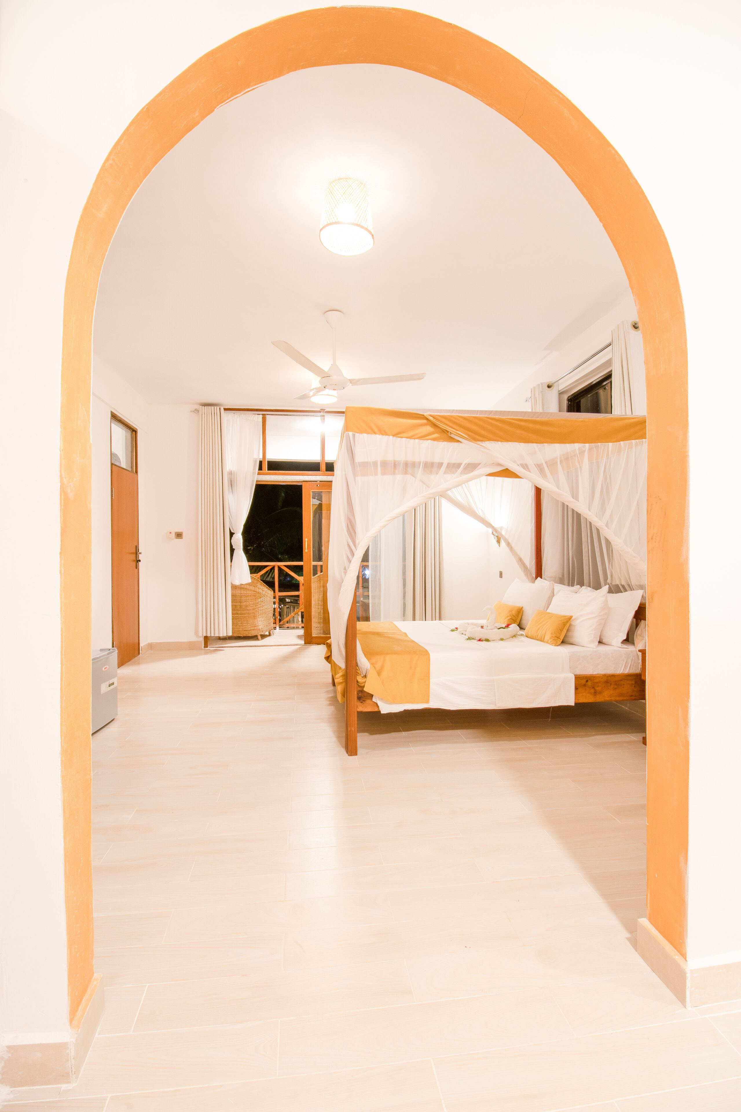 room, 1 queen bed | free wifi, bed sheets