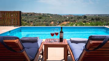 Deluxe Suite, 2 Bedrooms, Private Pool, Mountain View | Water view