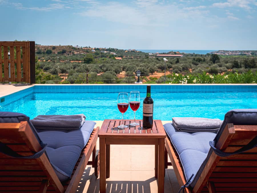 Deluxe-Suite, 2 Schlafzimmer, eigener Pool, Bergblick | Blick auf das Wasser