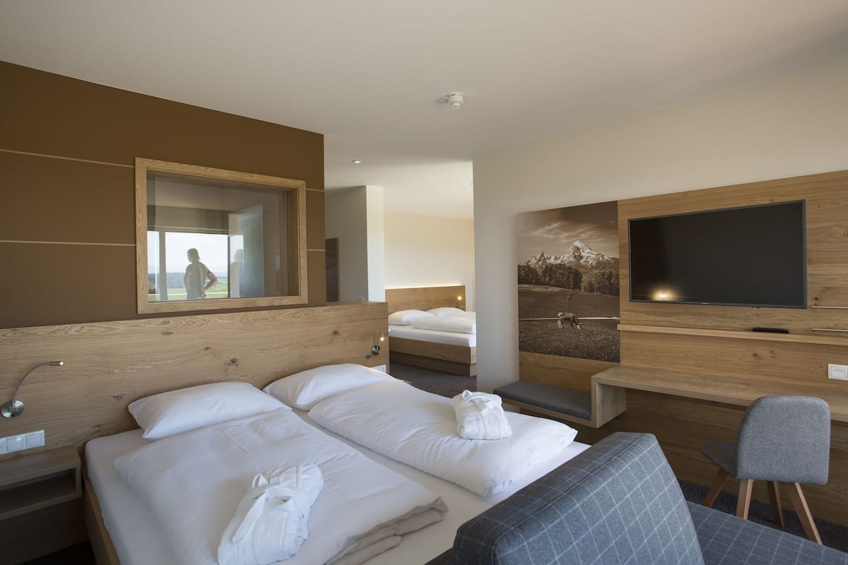 1 bedroom, hypo-allergenic bedding, in-room safe, desk