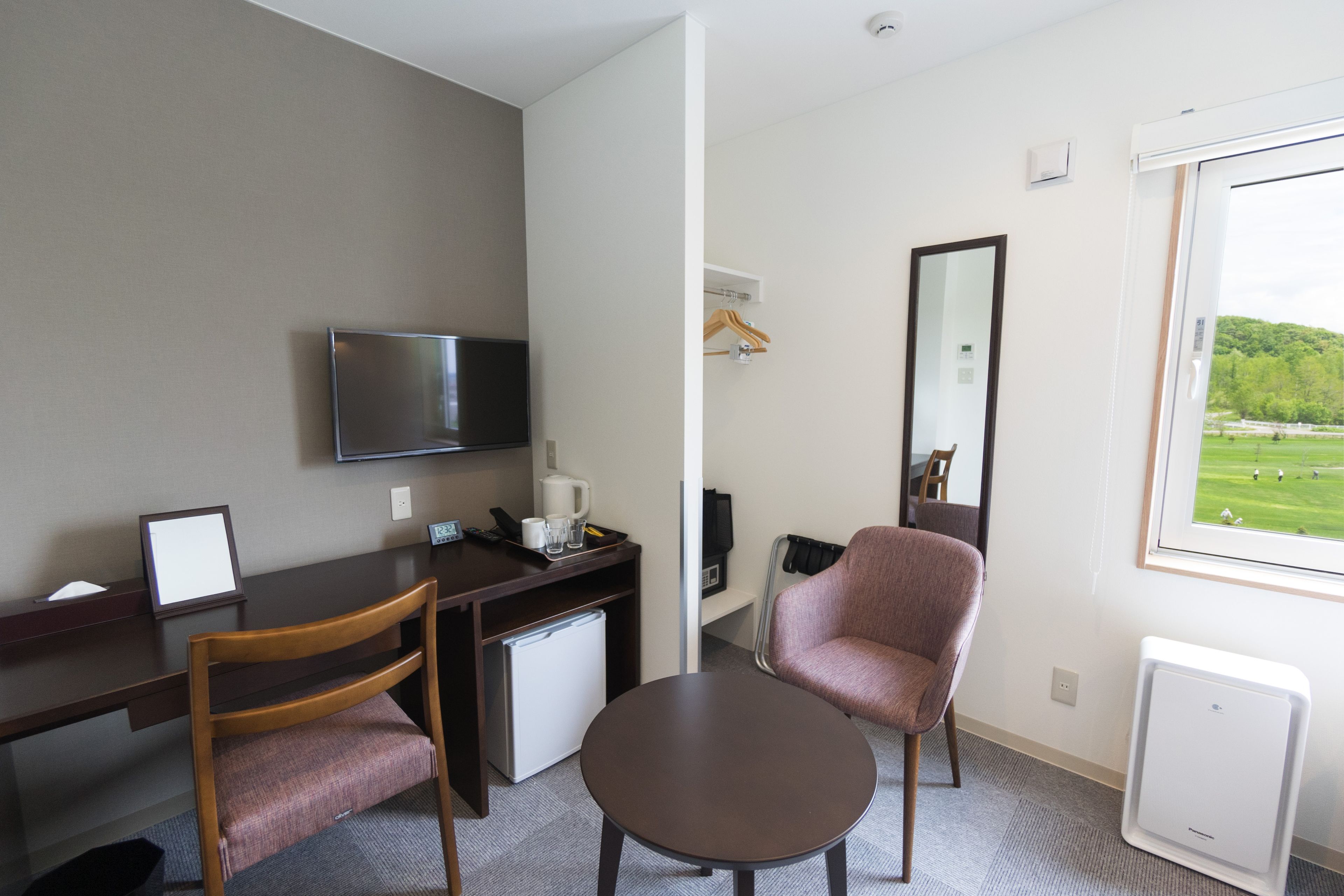 standard twin room | desk, free wifi, bed sheets