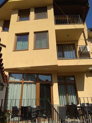 Fachada del alojamiento