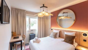 Habitación cuádruple familiar | Ropa de cama de alta calidad, escritorio, sistema de insonorización