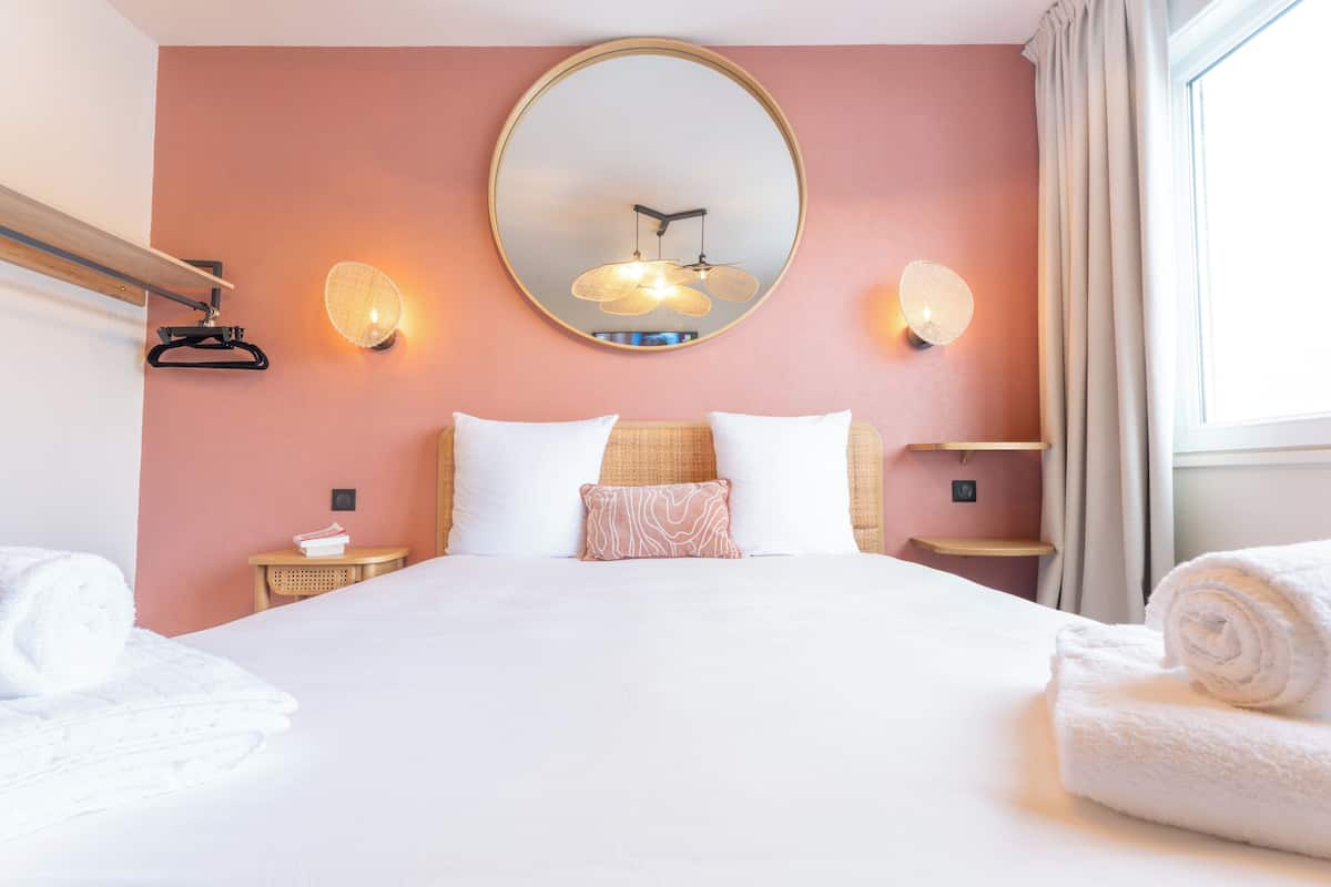 Standard Double Room | Premium bedding, desk, soundproofing, free WiFi