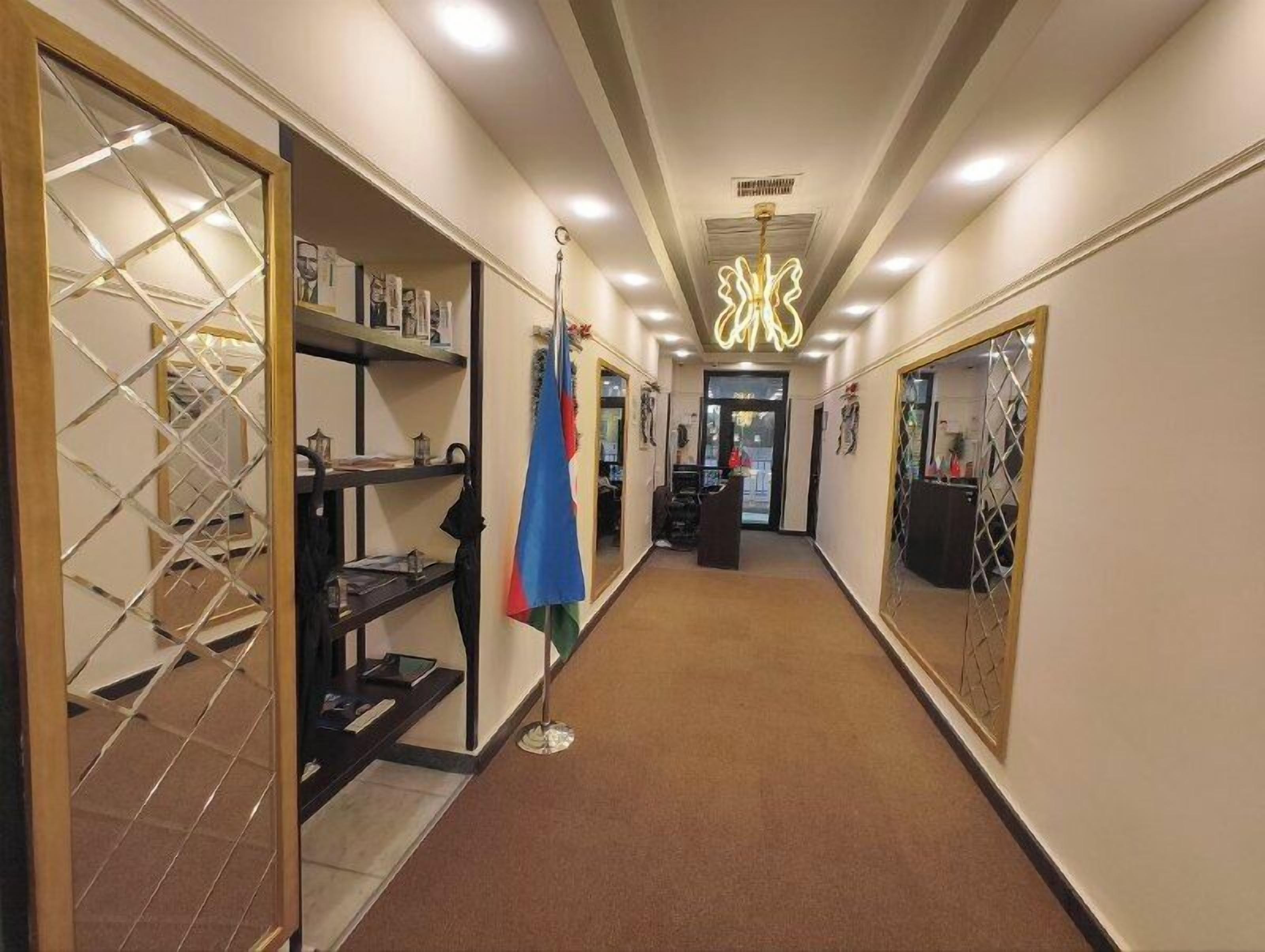 Photo - Deluxe Boutique Hotel