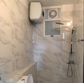Apartemen Standar, 3 kamar tidur | Kamar mandi | Shower, perlengkapan mandi gratis, pengering rambut, dan handuk