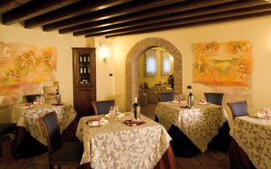 Café da manhã, almoço e jantar