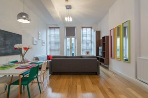 Living area - 1 Fitzrovia (Belfast)