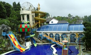 Indoor pool, outdoor pool - Grand Paradise Hotel (Lembang)