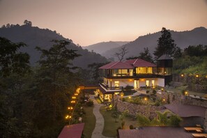 Front of property – evening/night - Shaantam Resorts & Spa (Yamkeshwar)
