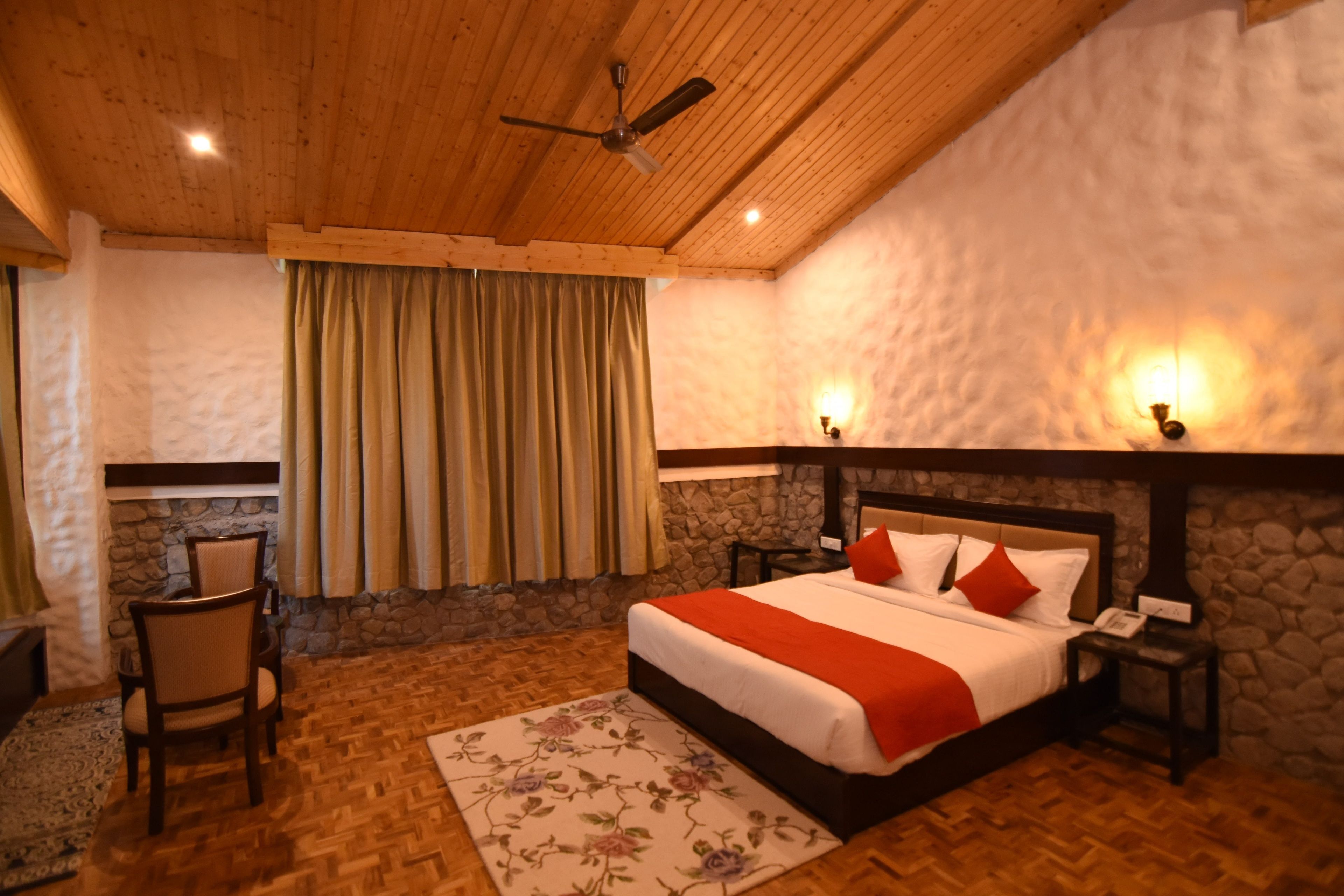 Egyptian cotton sheets, premium bedding, minibar, in-room safe