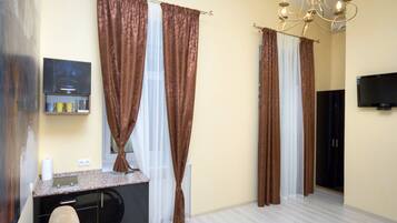 Departamento, 1 habitación | Cocina privada | Refrigerador, microondas, parrilla de estufa y utensilios de cocina