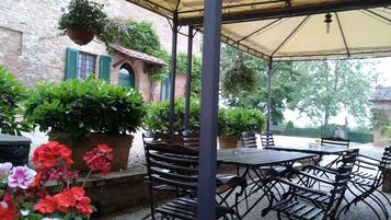 Appartamento, 2 camere da letto, patio | Terrazza/patio