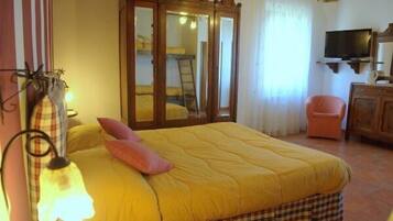 ์ฟผ๋๋ฃธ | 1 ๊ฐ์ ์นจ์ค, ์ฑ
์, ๋ฌด๋ฃ WiFi, ์นจ๋ ์ํธ