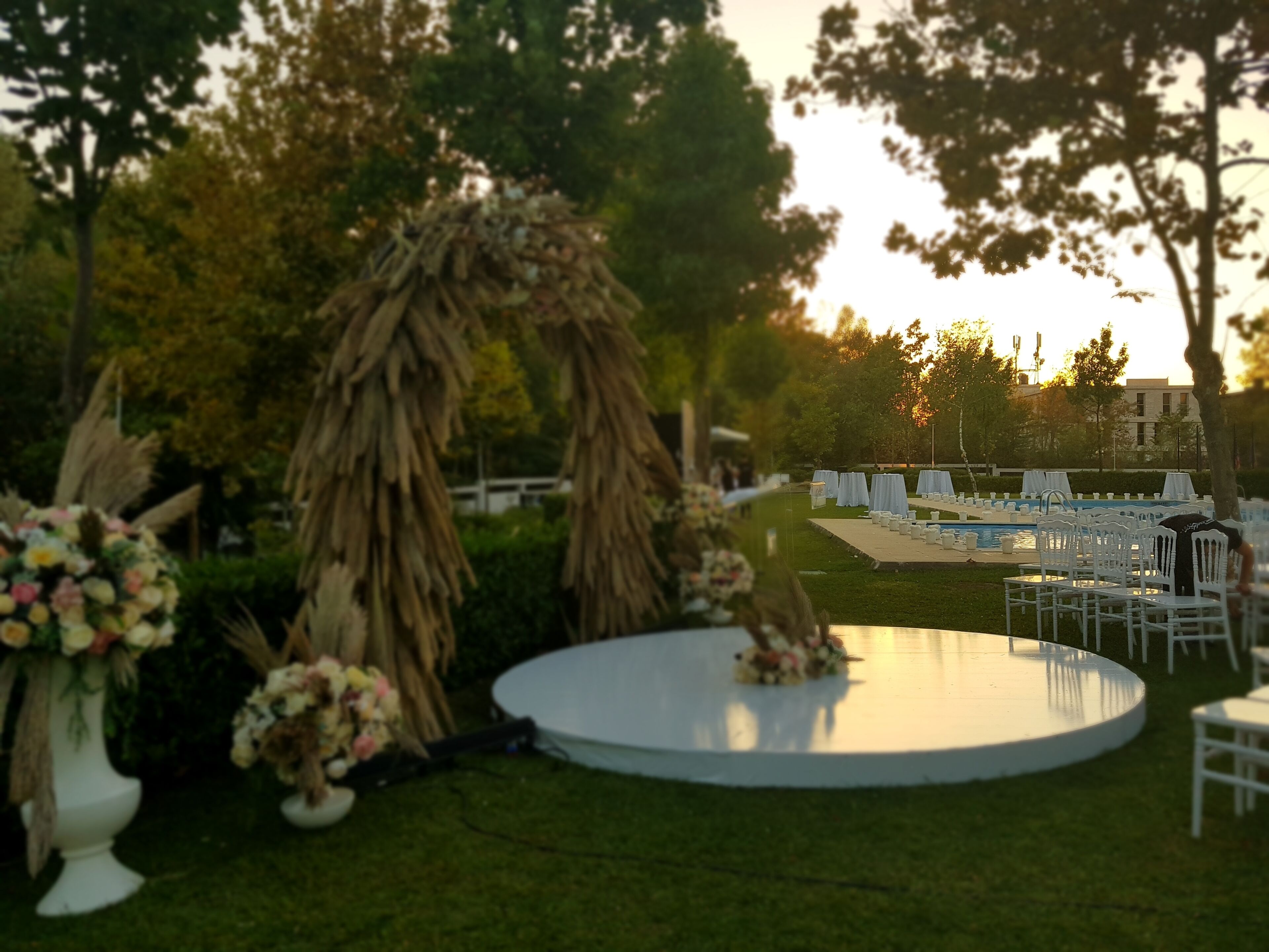 outdoor banquet area