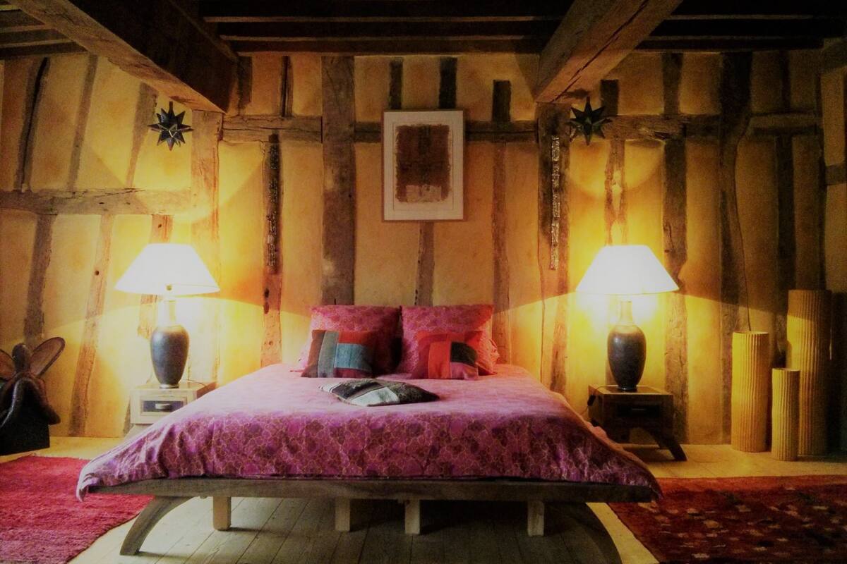 Tweepersoonskamer (Armagnac) | 1 slaapkamer, luxe beddengoed, individueel gedecoreerd
