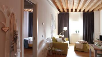 Apartment, 1 Bedroom | Living area