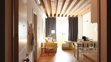 Apartment, 1 Bedroom | Living area