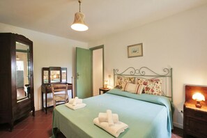 Huoneisto, 2 makuuhuonetta (ROSMARINO) | Silitysrauta/-lauta, vauvan matkasänky, ilmainen Wi-Fi, vuodevaatteet