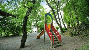 Udendørs legeområde for børn