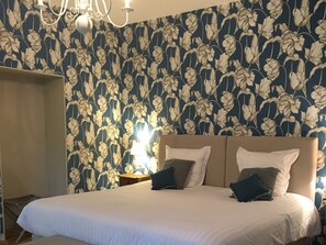 Deluxe Double or Twin Room, Ensuite, Garden View (Grand Parc)