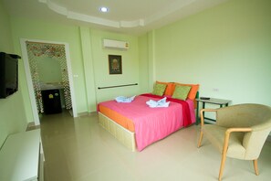Cortinas blackout, camas plegables/adicionales y wifi gratis 