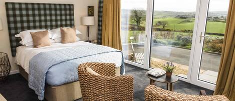 Deluxe Room, 1 King Bed